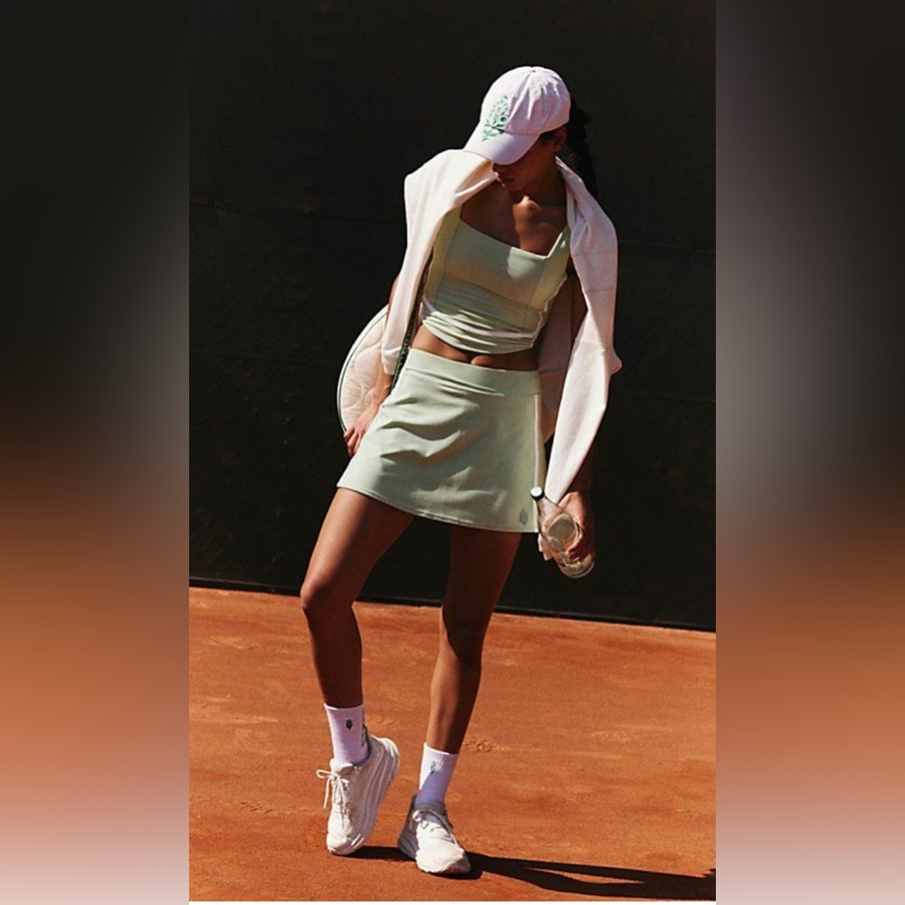BNWOT FREE PEOPLE MOVEMENT NEVER BETTER VOLLEY SKORT LARGE
